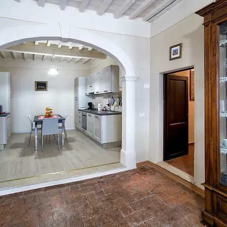 Il Tulipano Apartment *