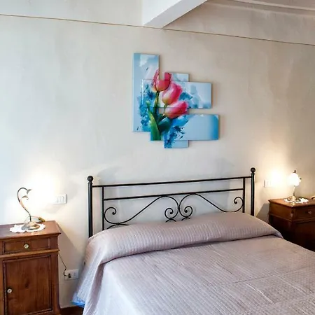 Il Tulipano Apartment *