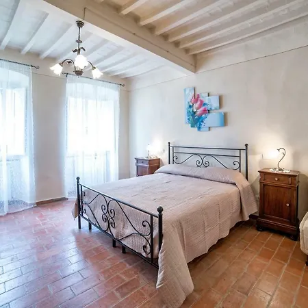 Il Tulipano Apartment *